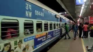 Bandra Express has arrived at Jaipur Station [upl. by Suriaj]