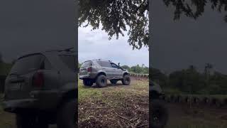 Rexton en pista off road [upl. by Kurtzig837]