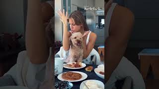 Çağla Şıkel köpeğiyle birlikte mozaik pasta tarifi verdi [upl. by Styles]