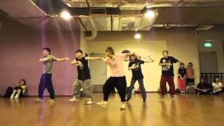 Winnies Studiowu Hip Hop Beginner Class quotLets Groovequot by Earth Wind amp Firequot [upl. by Irakuy]