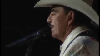 Joan Sebastian  Prisionero de la Ciudad  En Vivo en el Auditorio Nacional [upl. by Kathrine546]