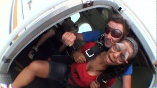 The Funniest Sky Diving Video You Will Ever See 81311 [upl. by Assereht]