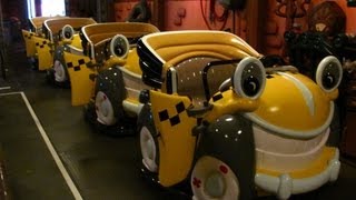 Roger Rabbits Car Toon Spin ride at Disneyland  HDThrillSeeker [upl. by Ivanah]