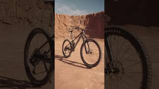 Mondraker Raze Carbon R [upl. by Golanka]