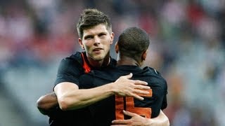 Huntelaar Ik denk niet aan de bank [upl. by Rosetta]