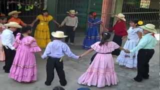 Honduras Danza típica quotLos caballitosquot Cofradía Cortes [upl. by Heimlich147]