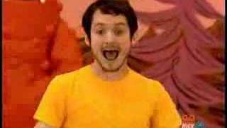 Elijah Wood  Numa Numa  Yo Gabba Gabba Dancy Dance [upl. by Lotty]