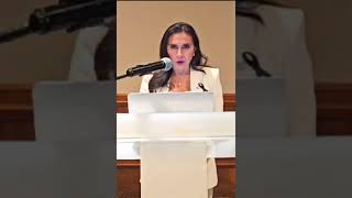 Verónica Abad ¡Mujer bien parada ¿Por qué ese exilio no formalizado pero a la vez legal [upl. by Giffy839]