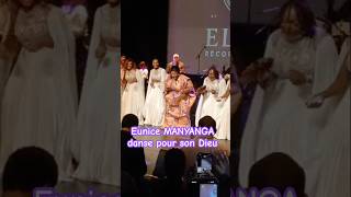 eunicemanyangalizibaofficiel danse pour son Dieu 😍 live à paris [upl. by Ellemac]