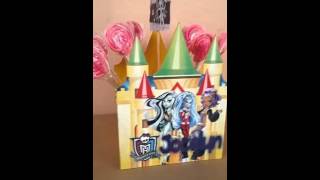 Centro de mesa Castillo amarillo Monster High [upl. by Strawn]