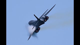 Wicked Fast B1 Bomber Flyby [upl. by Laup460]