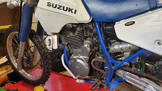 Rebuilding A 1993 Suzuki DR 250 episode 1 The Project [upl. by Gardy]