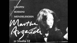 MARTHA ARGERICH plays CHOPIN Piano Concerto No1 COMPLETE LIVE 1992 [upl. by Schatz]