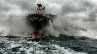 Pilot boat and ships Storm Isha [upl. by Eldredge]