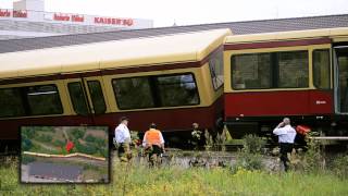 SBahn der Linie 25 in Berlin entgleist [upl. by Nelleyram]