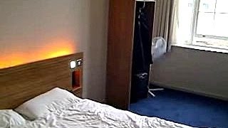 Quick look at a room at the travelodge waterloo london england [upl. by Lybis]