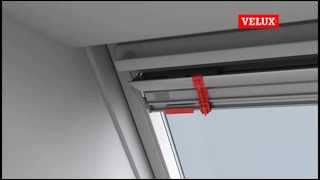 VELUX Jalousie  einfache Montage [upl. by Duwe]