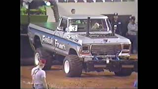 1987 TNT Tractor ampTruck Pulling Louisville KY [upl. by Acinemod552]