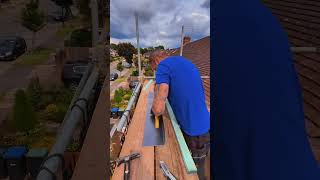 How to lead apron like a pro roof hacks hack build diy construction builder roofing [upl. by Farly]