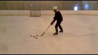 My New Hockey Stick  Bauer Vapor X40 Int p92  testing on ice [upl. by Tiertza185]