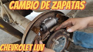 CAMBIO DE ZAPATAS CHEVROLET LUV [upl. by Kcirtemed]