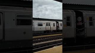 R143 J train at Hewes Street r143 mta train jline short [upl. by Janelle]