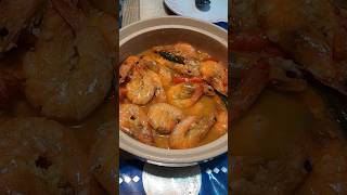 Cooking garlic buttered shrimp in a clay pot 😊 food cooking claypot shrimp donabe [upl. by Fugazy317]