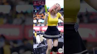 커피를 엎어버린 박성은 치어리더 Park SungEun Cheerleader [upl. by Zorah945]