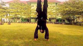 Belajar Salto Mudah untuk pemula  Backhandspring [upl. by Ellemac103]