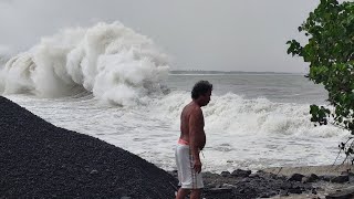 Bicol binabayo ng storm surge Nato Port Brgy Nato Sagñay Camarines Sur Bicol Region [upl. by Stephanie]