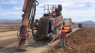 LoadingUnloading Sandvik DI600 Crawler Drill  Fasoulas Heavy Transports [upl. by Eedyah214]