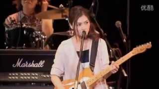 Yui  Again LIVE [upl. by Huskamp]