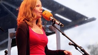 Sarah Bosetti  live beim radioeins Parkfest 2016 [upl. by Yeleek]