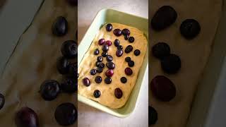 FOCACCIA DOLCE CON UVA E FRUTTI ROSSI  Ricetta nei commenti [upl. by Estrellita]