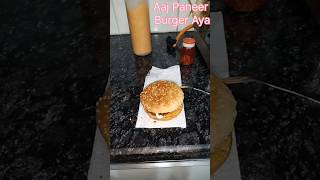 Burger Aur french Fries ka Order burger zomoto cloudkitchen pizzashortvideo BurgerRaja [upl. by Malvia]