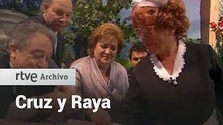 Los cotilleos en una boda  Cruz y Raya  RTVE Archivo [upl. by Ramsdell]