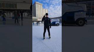 How to do Iceskating Tricks🔥shorts iceskating eislaufen [upl. by Retepnhoj]