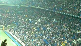 Tutto San Siro canta PAZZA INTER AMALA [upl. by Bisset600]