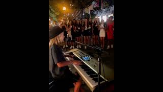 Neil Diamond ‘Sweet Caroline’ piano cover by Max Keys Max busking in Yorkville Toronto 2022 [upl. by Arleen]