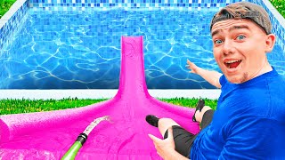 Jai CONSTRUIT un TOBOGGAN GÉANT dans la PISCINE  accident [upl. by Eleonore553]