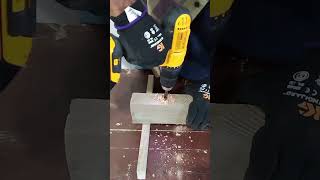 Taladro Inalambrico DEWALT DCD771 Perforación en Madera boxing DEWALT [upl. by Boak]