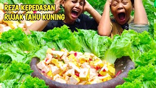 Mukbang rujak tahu super pedas banget reza sampe kepedesan [upl. by Stacie]