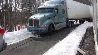 Tundra pulls 18 wheeler out of snow [upl. by Triley]