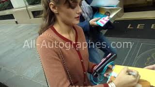 Ella Purnell signing autographs in Paris [upl. by Allertse]