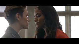 Wallis Day Kissing Meagan Tandy wallisday batwomanseason2 [upl. by Tireb]