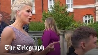 Hannah Waddingham scolds photographer for telling her to show me leg on red carpet [upl. by Elfie]