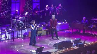 Grownup Christmas List Amy Grant amp Vince Gill at Ryman Nashville 122122 amygrant vincegill [upl. by Thurlow646]