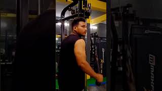 Triceps cuttings workout in gym☝️®️♨️💪 Subscribe ✓like✓comment✓ tricepsworkout muscletransform [upl. by Petracca]