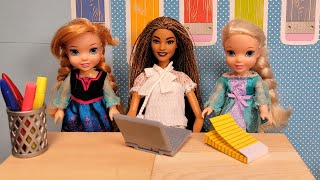 New kid in class  Elsa amp Anna toddlers  back to school 2021  Barbie is teacher  new students [upl. by Pacifica583]