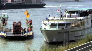 Matrose löst Schiffsunfall auf dem Rhein aus [upl. by Cirederf330]